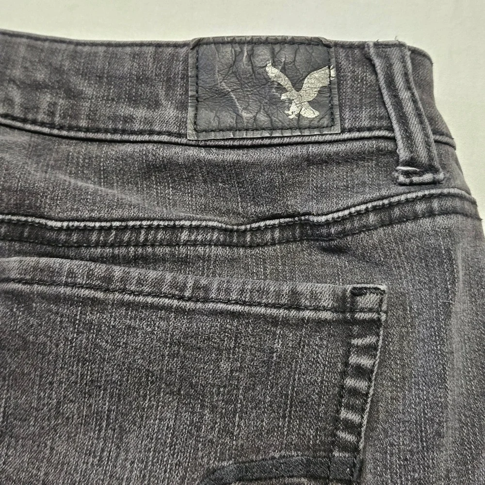 American Eagle Hi-Rise Shortie Denim Shorts Womens 8 Black 360 Super Stretch